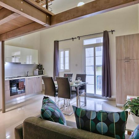 Charming Valletta 1 Bedroom Apartment Off Republic Street Sleeps 4 Εξωτερικό φωτογραφία