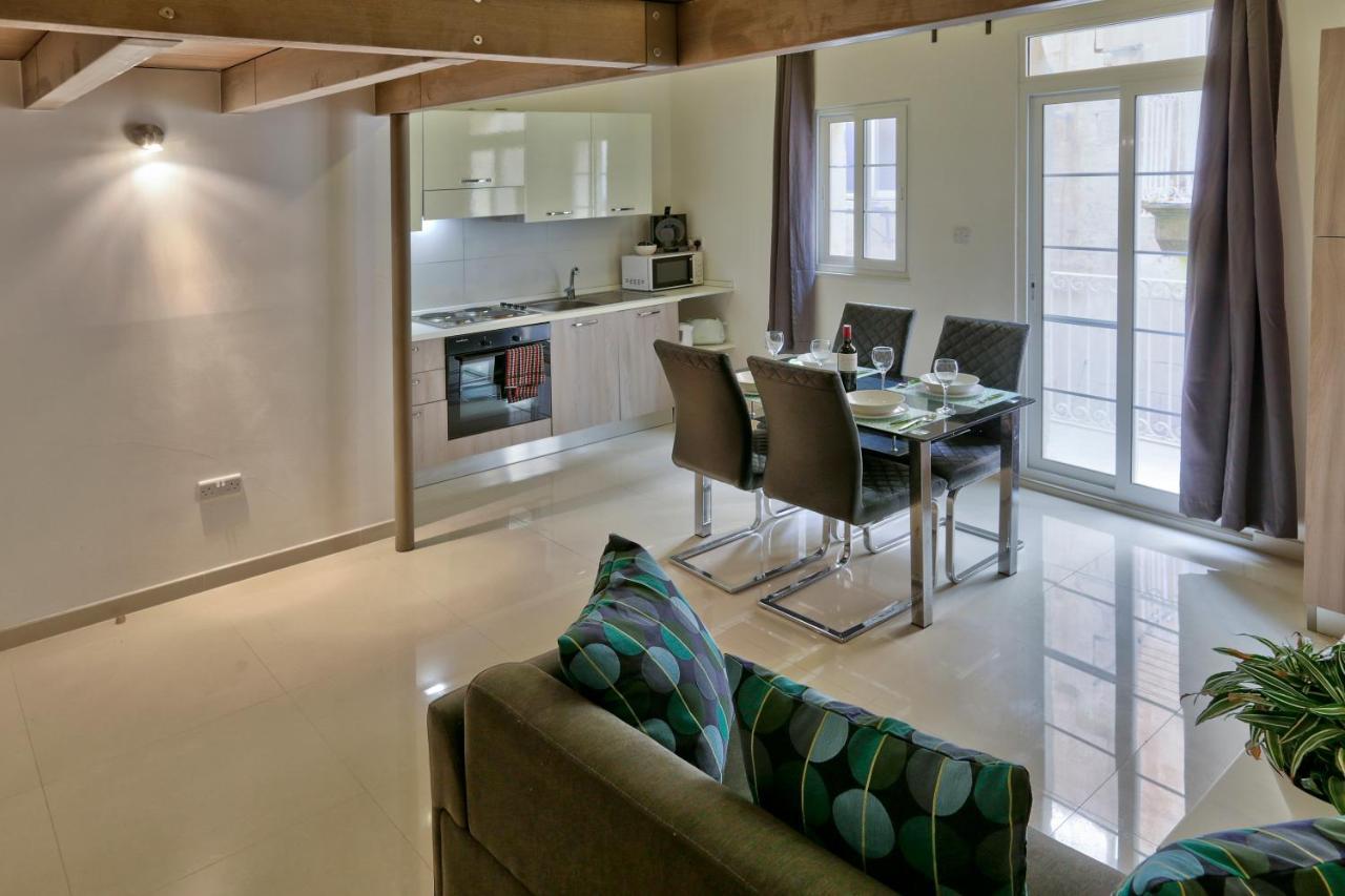 Charming Valletta 1 Bedroom Apartment Off Republic Street Sleeps 4 Εξωτερικό φωτογραφία